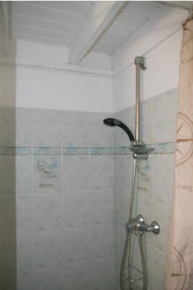 DoucheCZ7A0480WEB